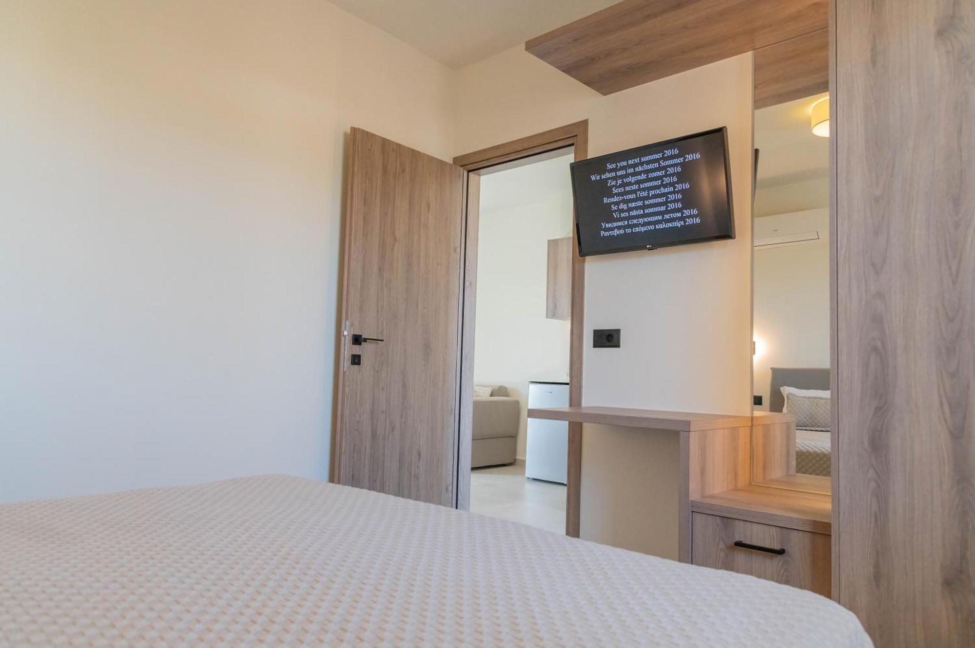 העיירה רתימנו Missiria Apartments מראה חיצוני תמונה
