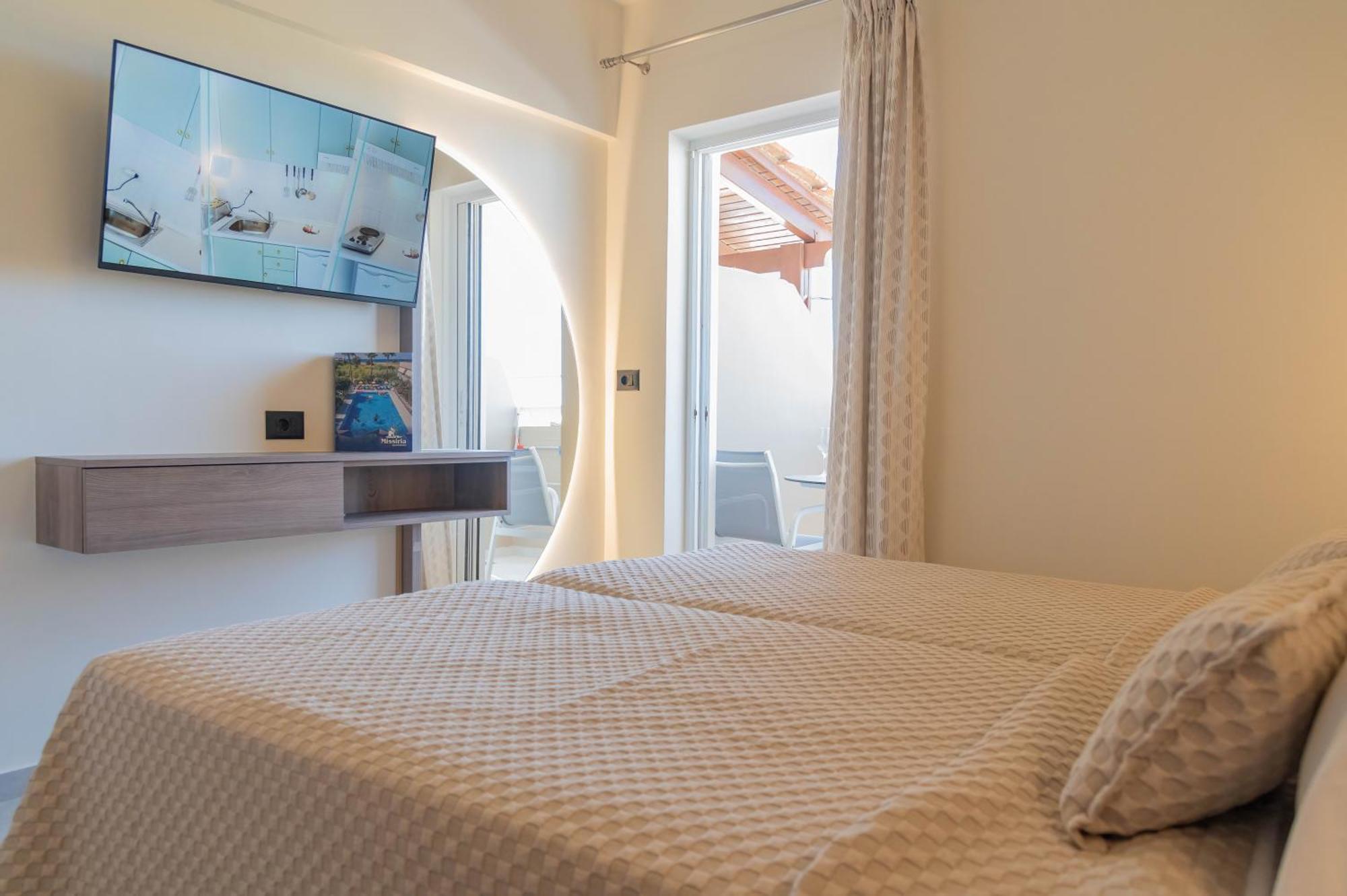 העיירה רתימנו Missiria Apartments מראה חיצוני תמונה